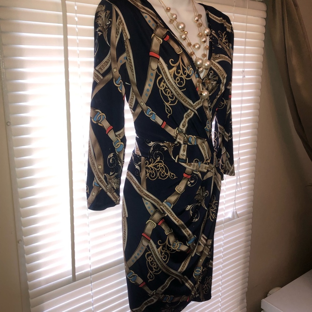 Dress 👗 - Picture 3 of 4